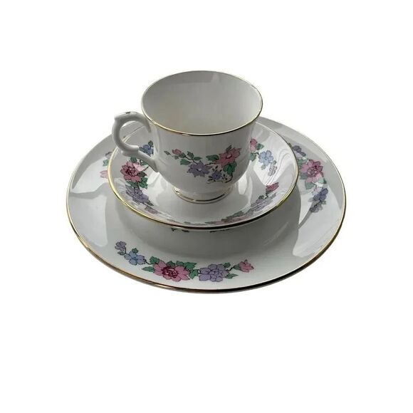 Staffordshire Fine Bone China 3Pc Place Setting Plate Teacup & Saucer White OS - Picture 10 of 12